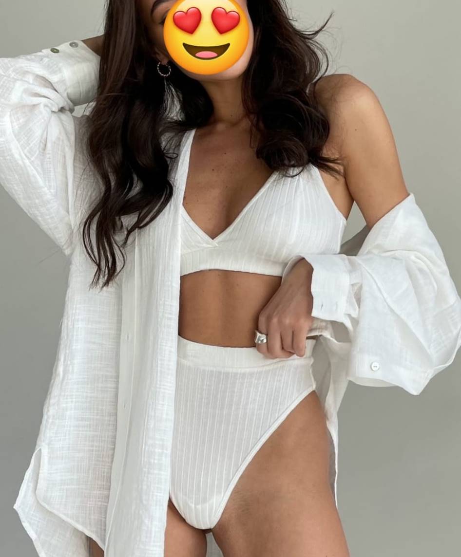 Sınırsız Escort Bayan Handanla Unutulmaz Bir Akşam