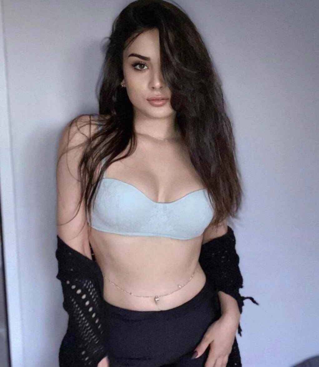 Sınırsız Escort Bayan Merve İle Fantezi Yaşamaya Başlayın